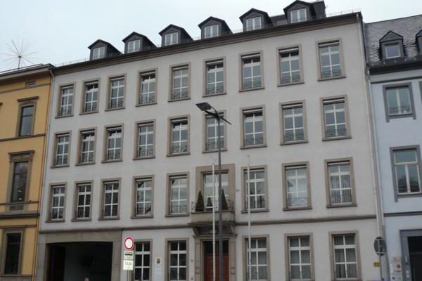 Altbau am Deinhardplatz